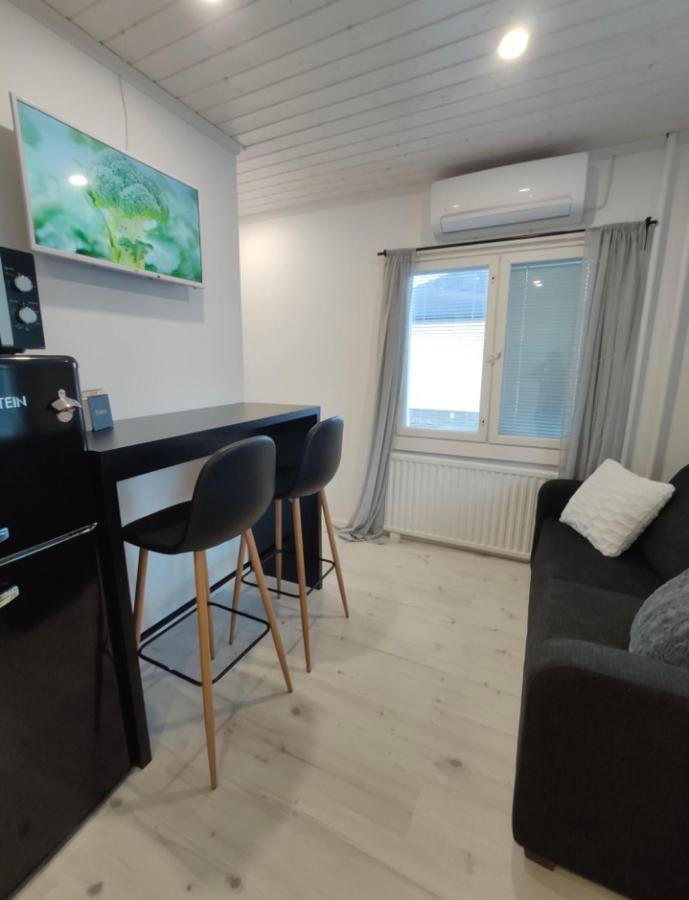 Upea Moderni Pieni Yksioe Rauhallisella Sijainnilla - Itsepalvelukirjautuminen - Self Check-In Vaasa Esterno foto